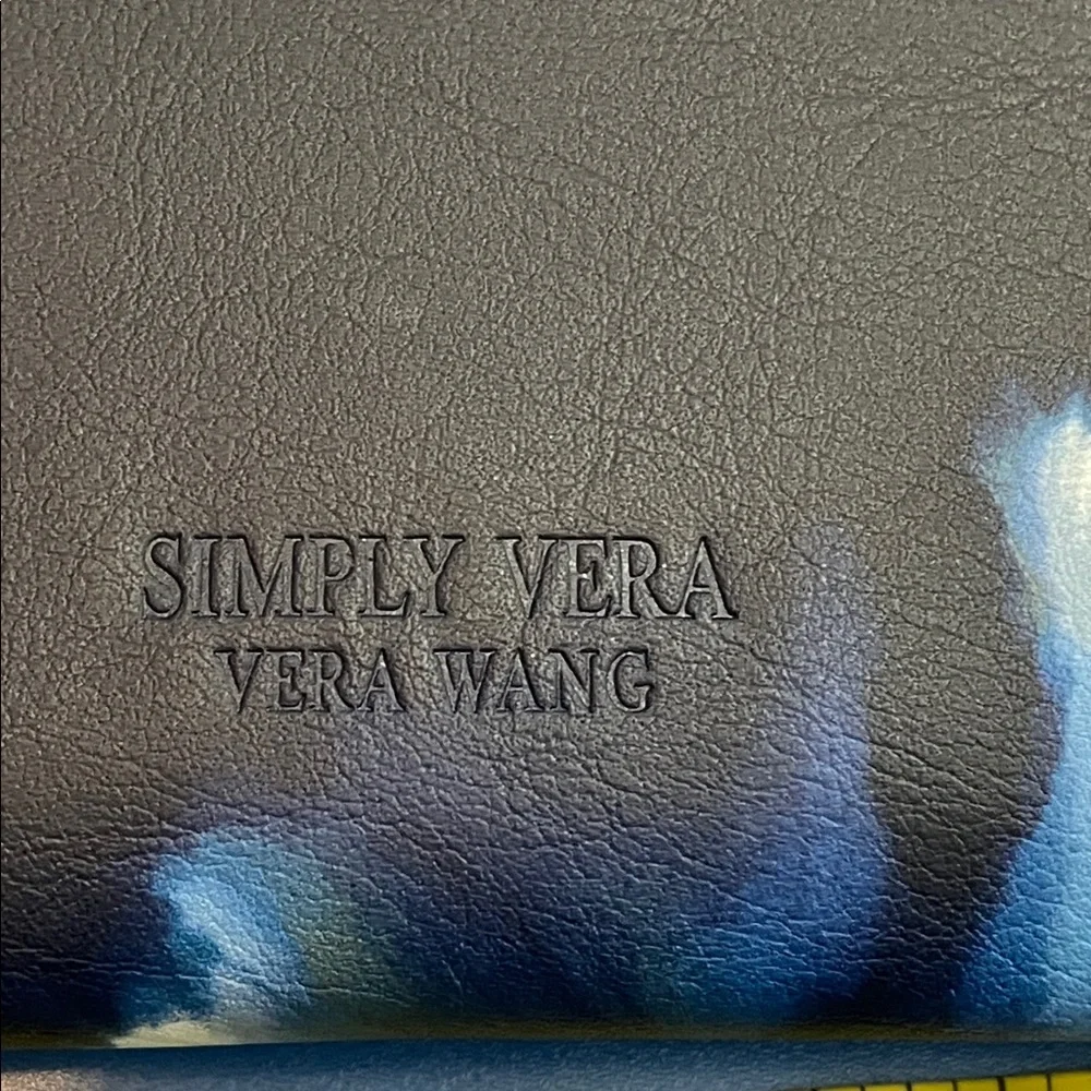 NEW Simply Vera Vera Wang Floral Zip Around Wallet